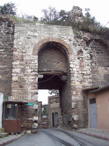 E�R� KAPI